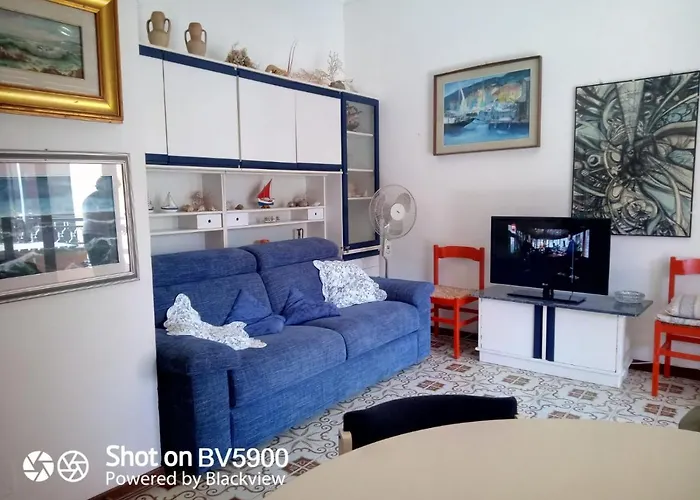 Monterosso...a Due Passi Dal Mare