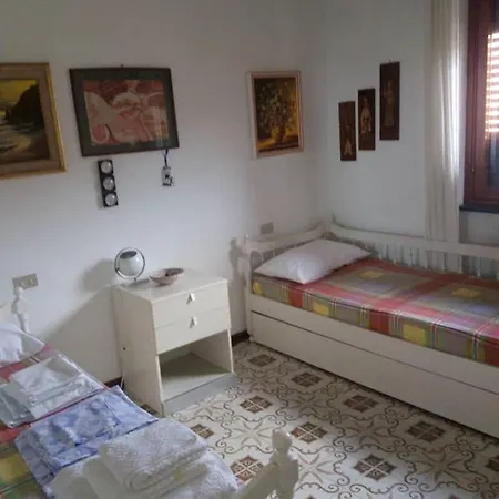 Monterosso...a Due Passi Dal Mare Monterosso al Mare